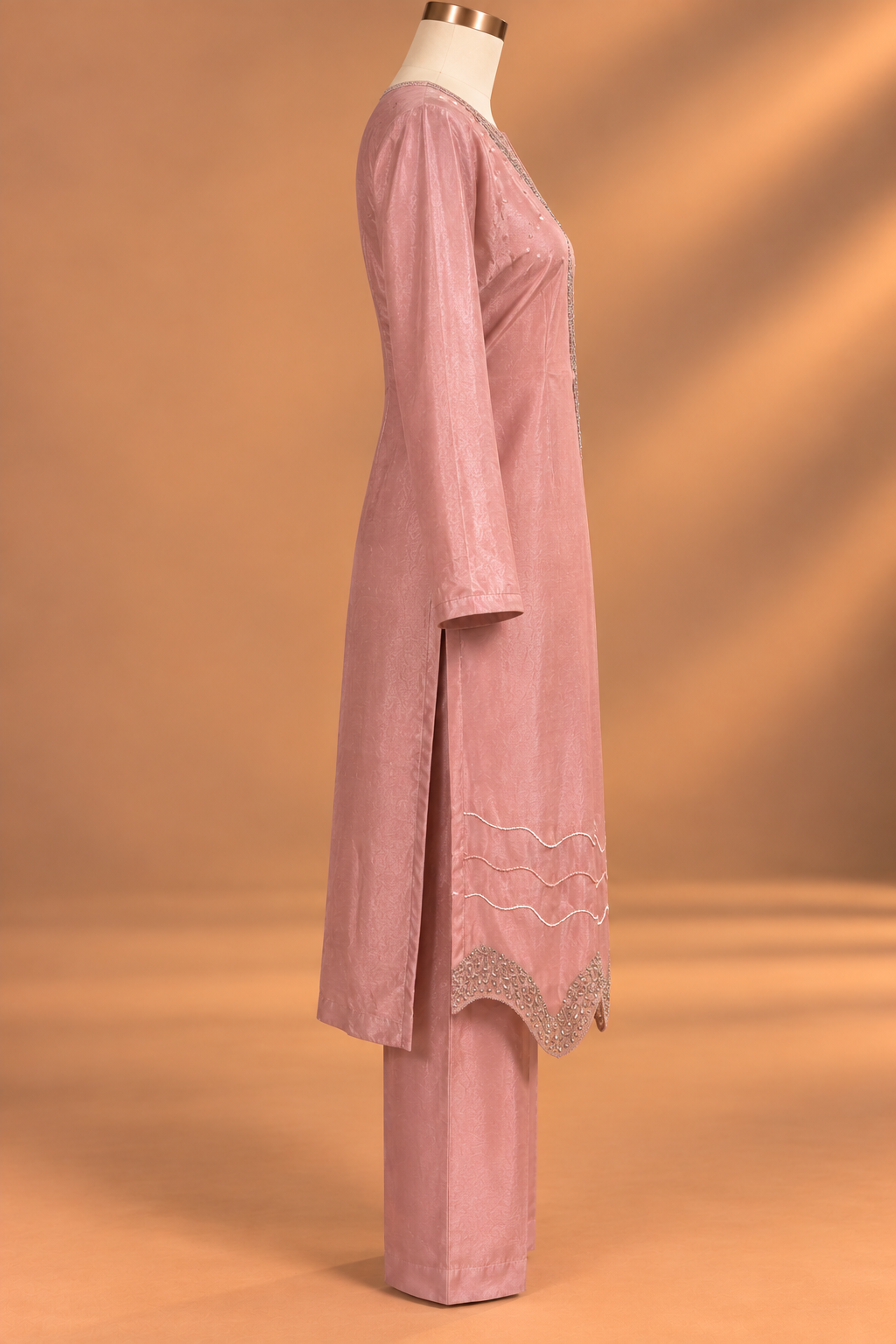 Rose Quartz Embellished Kurta Set
