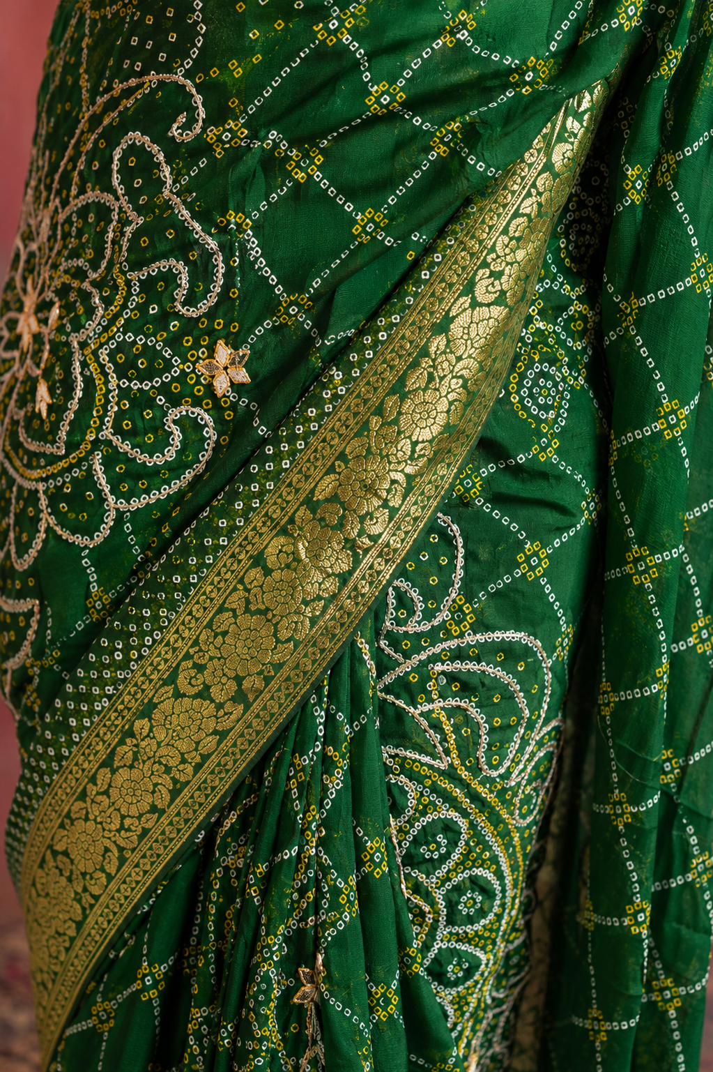 MAYURA VERDE — Emerald Motif Saree