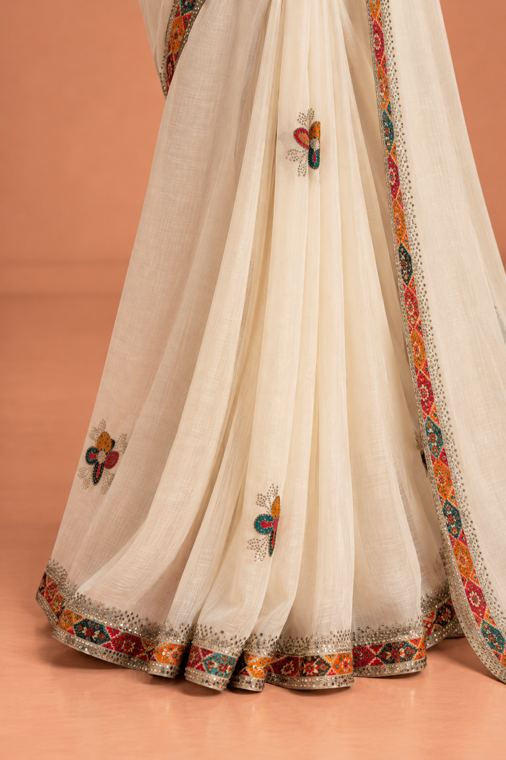 Ivory Mosaic Embellished Saree